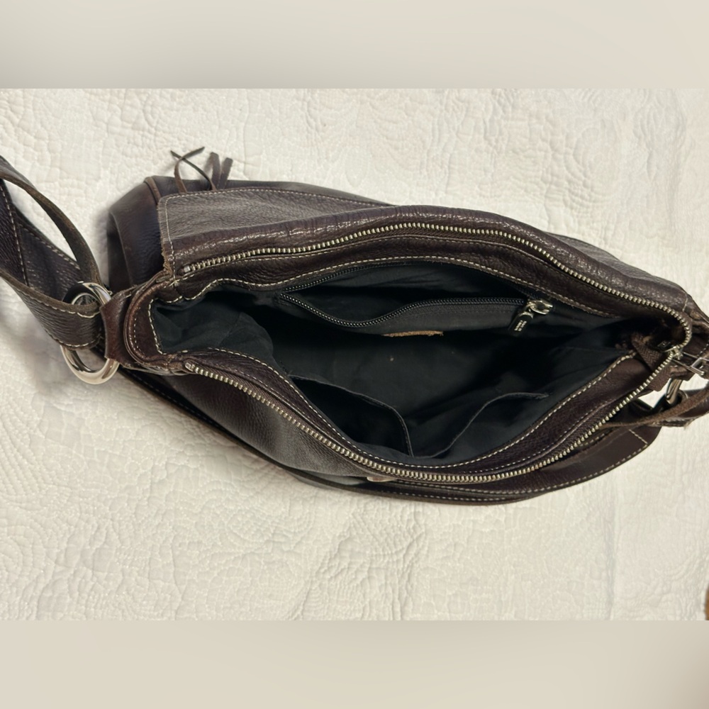 Brown Leather Roots Purse / Messenger Bag. - Picture 12 of 15